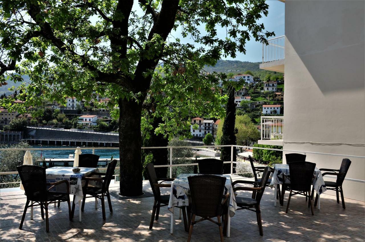 Apartmani Kadmen Ika Exterior photo